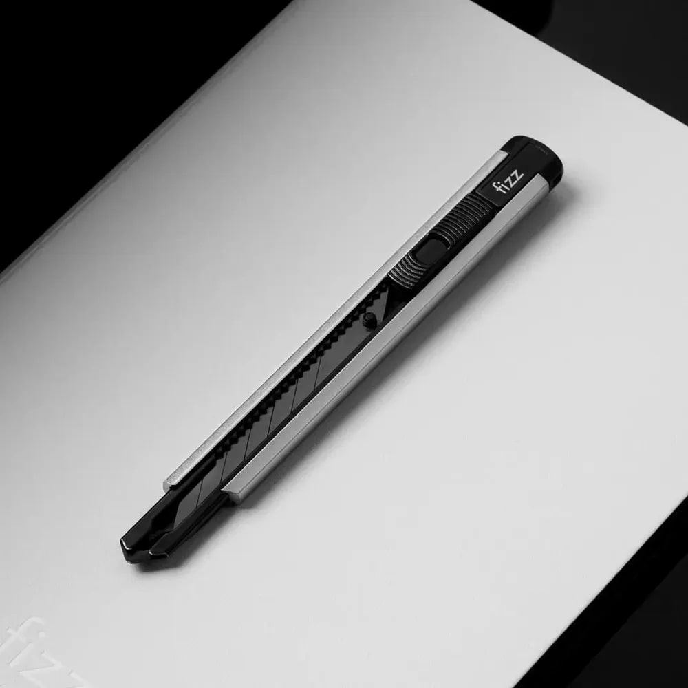 Универсальный нож Fizz, лезвие 9 мм из высокоуглеродистой стали серебристый лезвие для графических работ martor