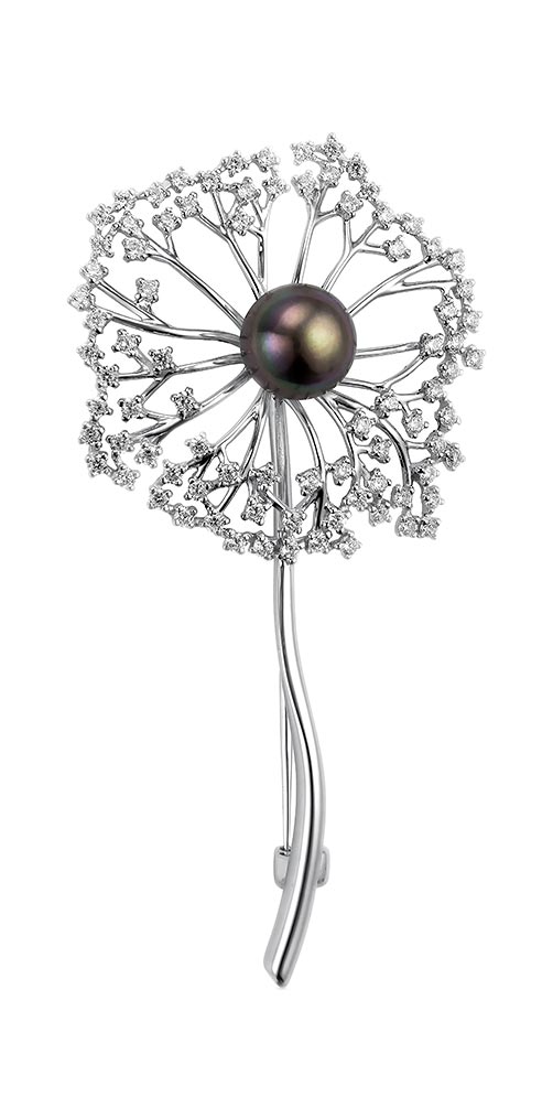 Брошь из белого золота с жемчугом и фианитом Dewi 802080013-dv