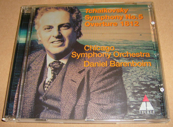 

Tchaikovsky: Symphony no 5, Overture 1812 / Daniel Barenboim (1 CD)