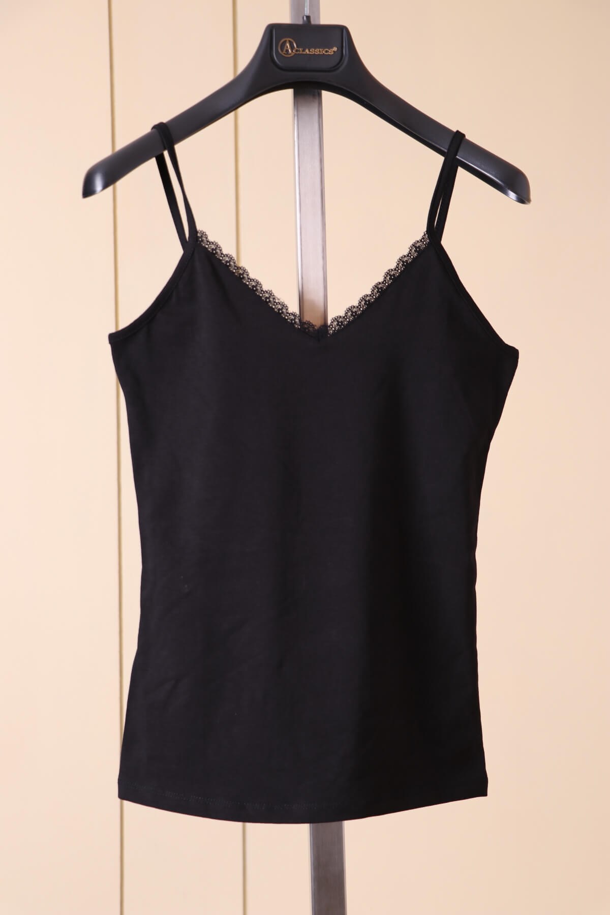 

Топ женский A Classics 513 черный S (доставка из-за рубежа), 513