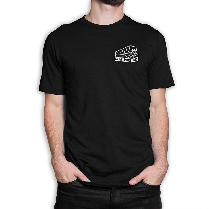 

Футболка мужская Dream Shirts Скелет в гробу 9899131222 черная 2XL, Скелет в гробу 9899131222