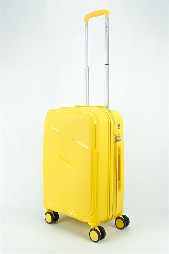 Чемодан унисекс Sweetbags Flash желтый 57x38x24 см 7490₽