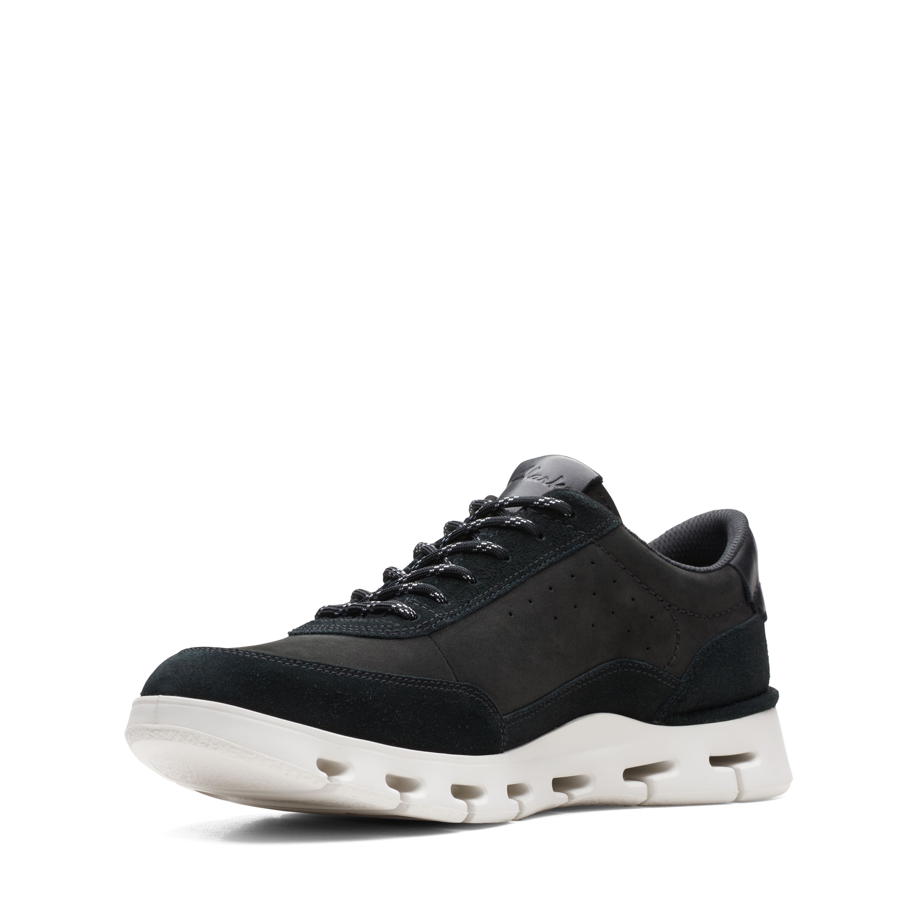 

Кроссовки мужские Clarks 26166010 черные 48 EU, Черный, 26166010