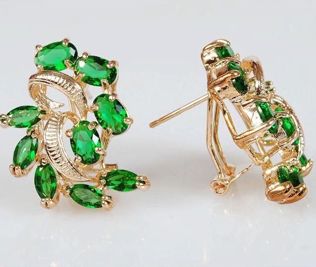 

Серьги из ювелирного сплава Lotus Jewelry 32E-38Gcz, фианит, 32E-38Gcz
