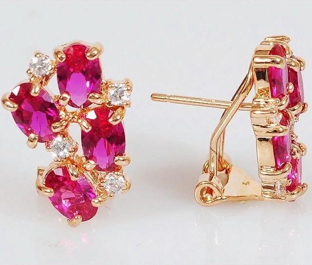 

Серьги из ювелирного сплава Lotus Jewelry 3020E-10Rc, корунд/циркон, 3020E-10Rc
