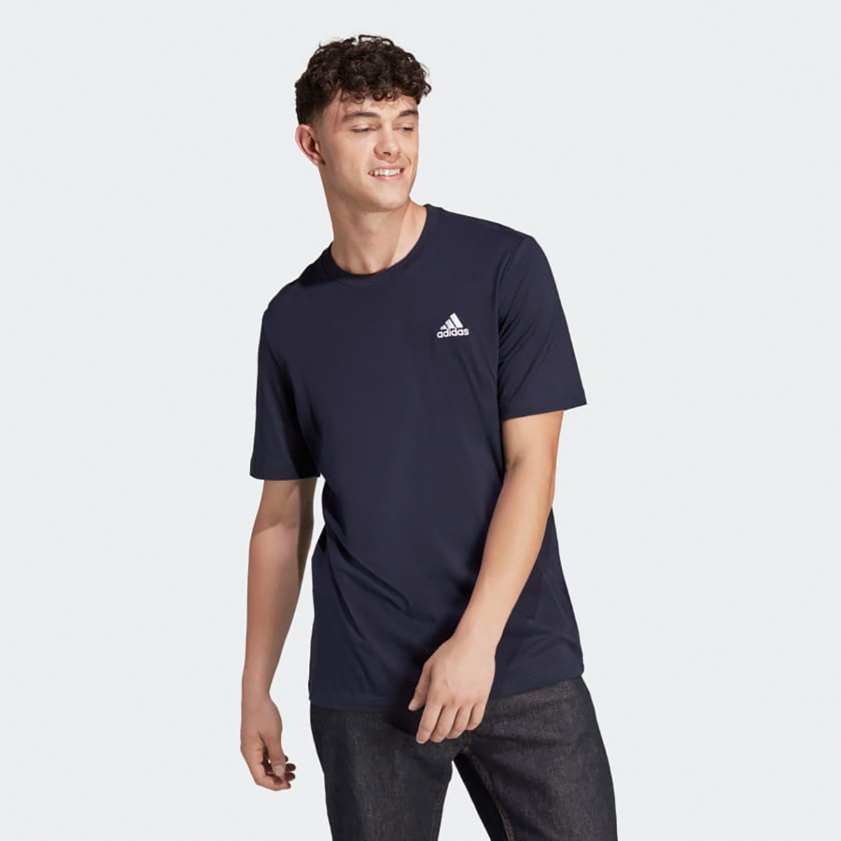 

Футболка мужская Adidas Essentials HY3404 черная S, Черный, Essentials