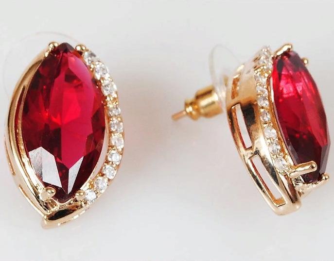 

Серьги из ювелирного сплава Lotus Jewelry 3032E-17Rc, корунд/циркон, 3032E-17Rc