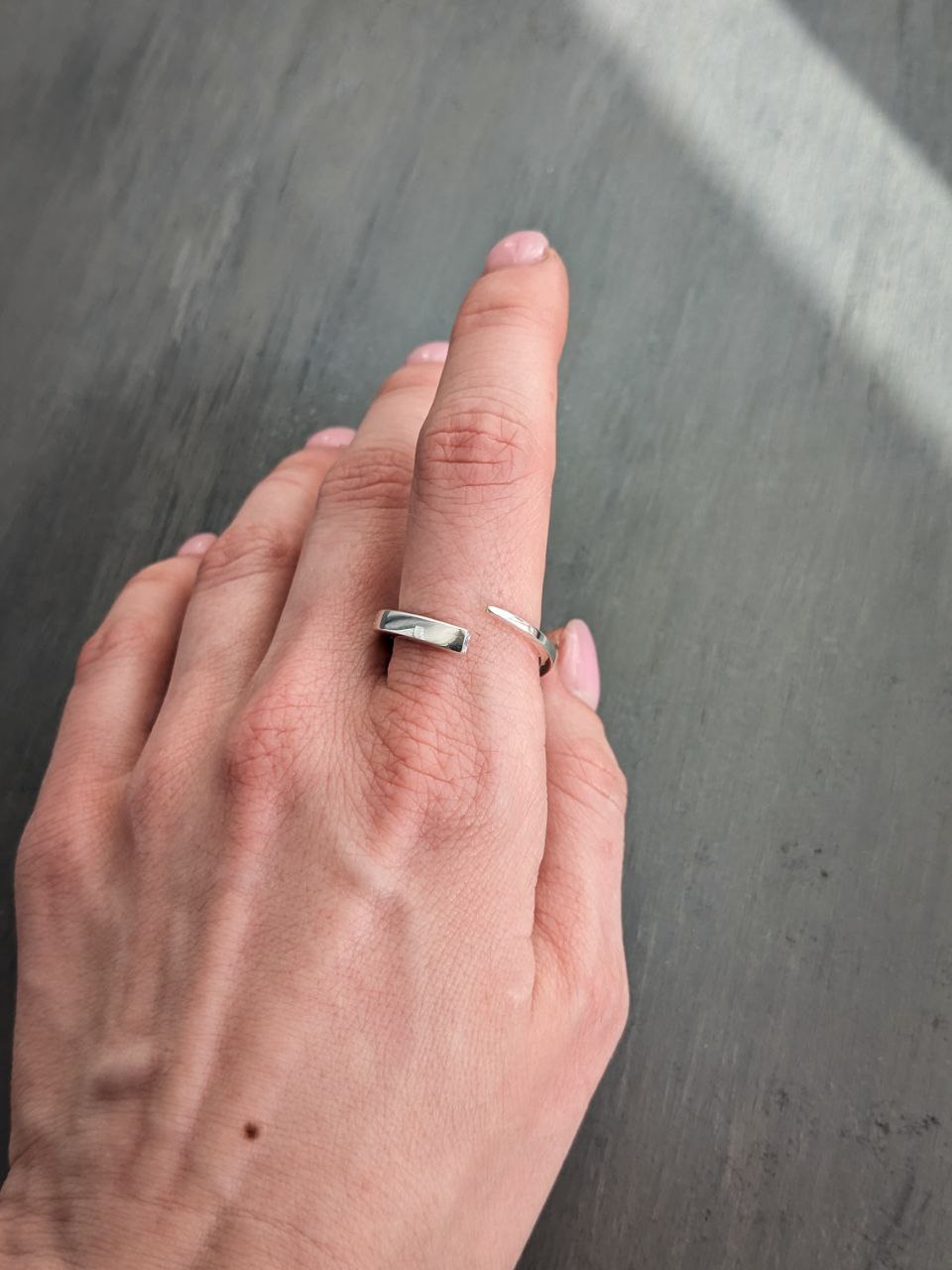 

Кольцо из серебра р. 22 NoBrand Заноза, фианит, Заноза