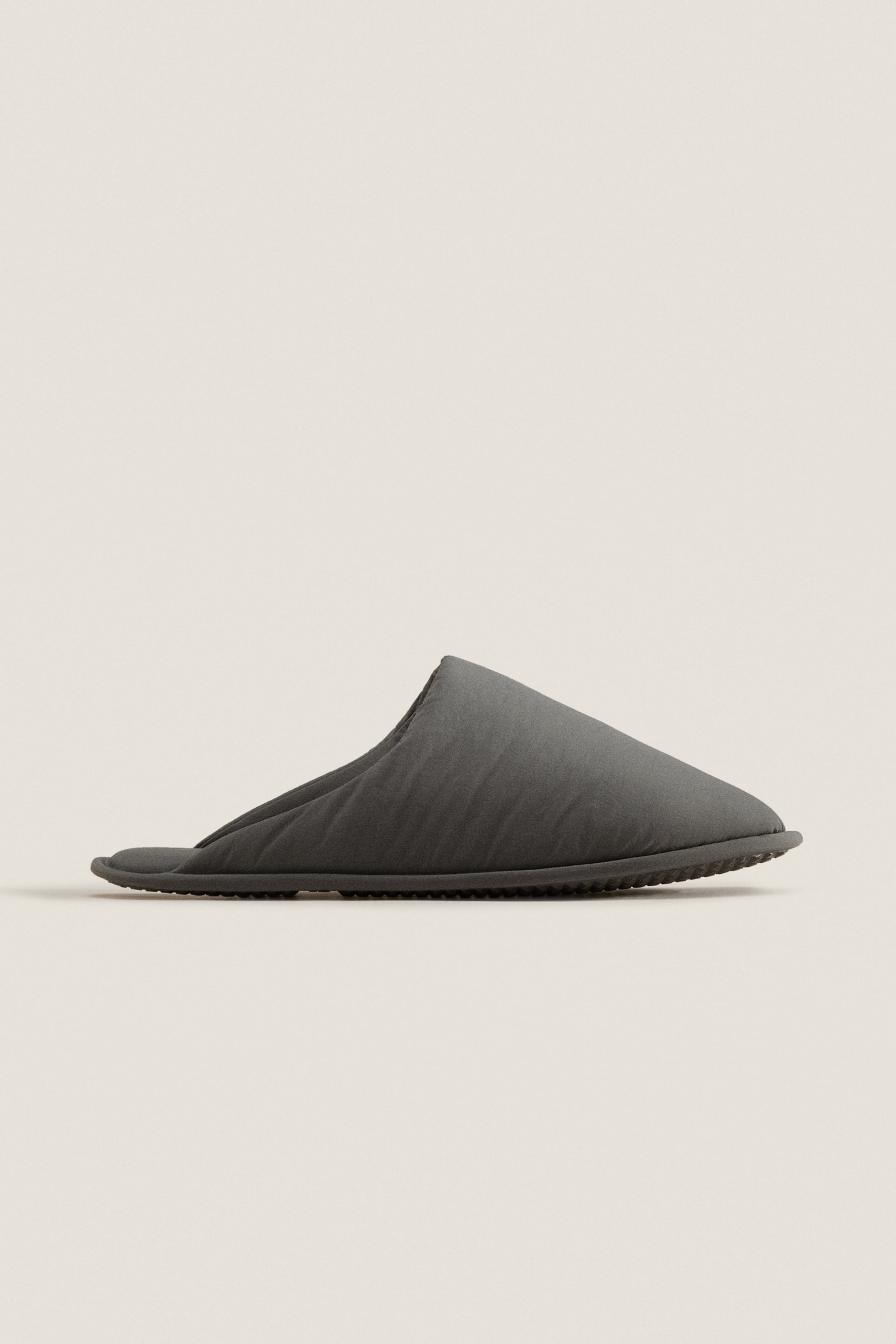 Тапочки мужские ZARAHOME 222860657 серые 43 EU (доставка из-за рубежа)