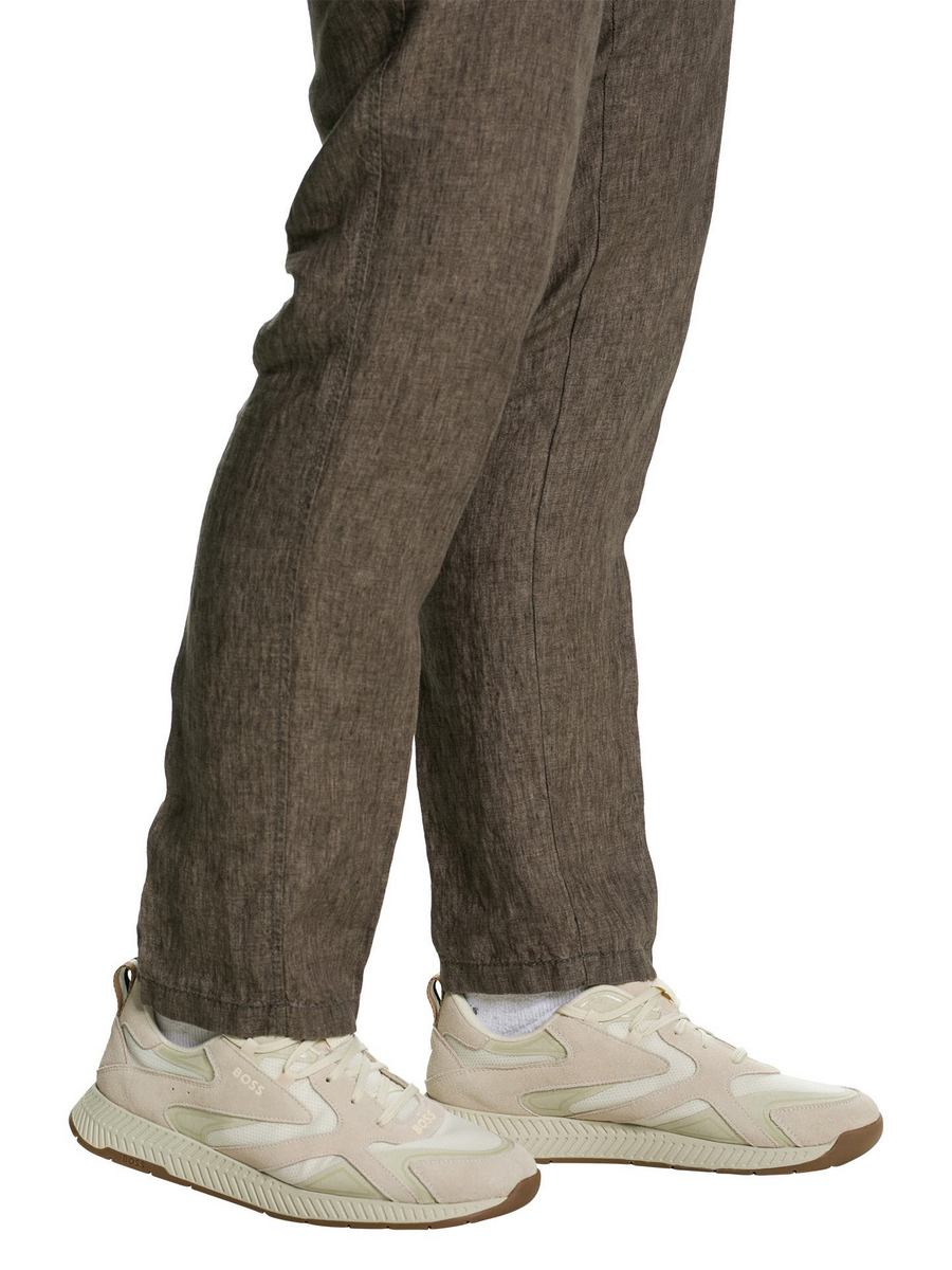 Кроссовки мужские BOSS 001375591 бежевые 40 EU 16633₽