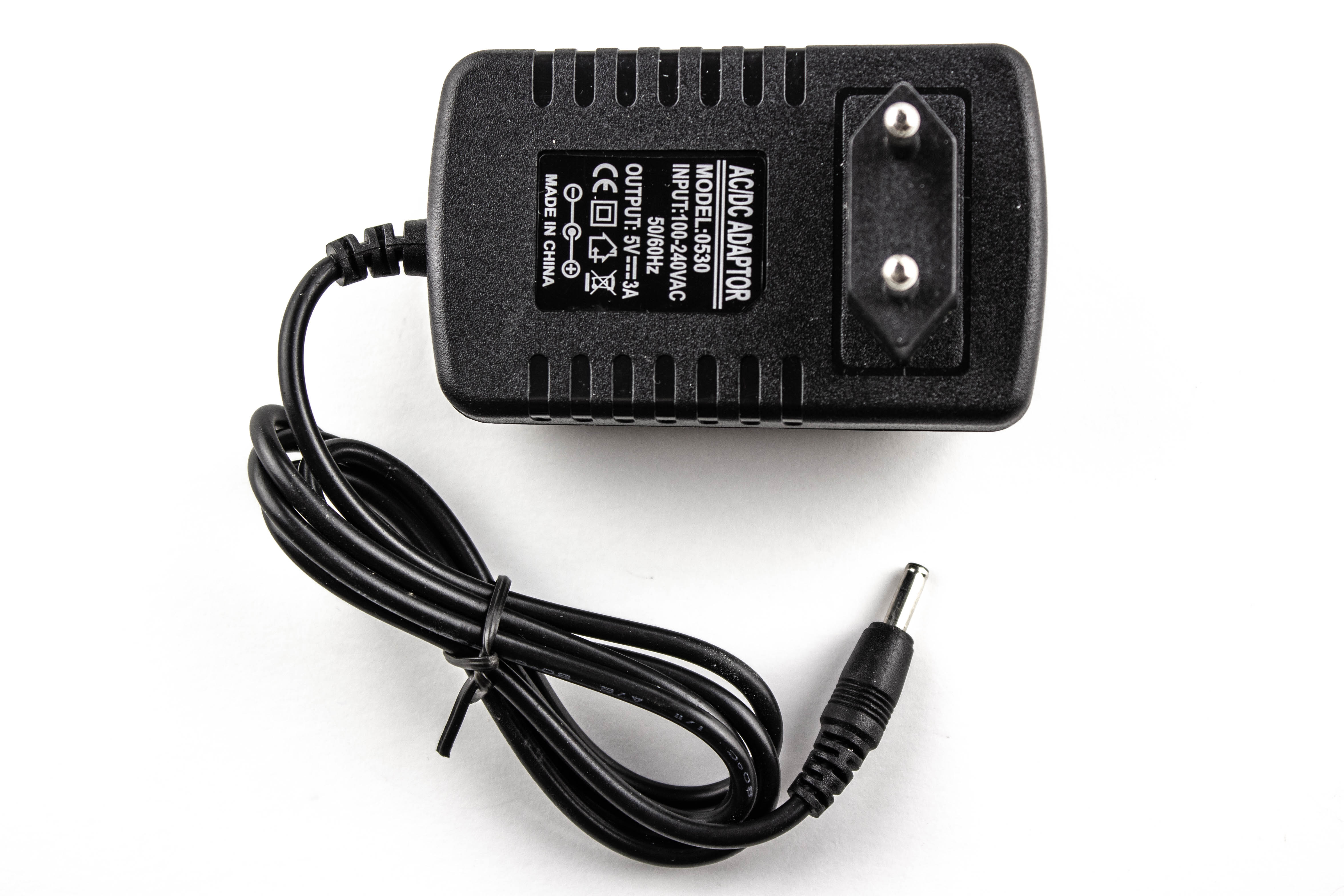 

Блок питания 5V3A (3.5x1.35)