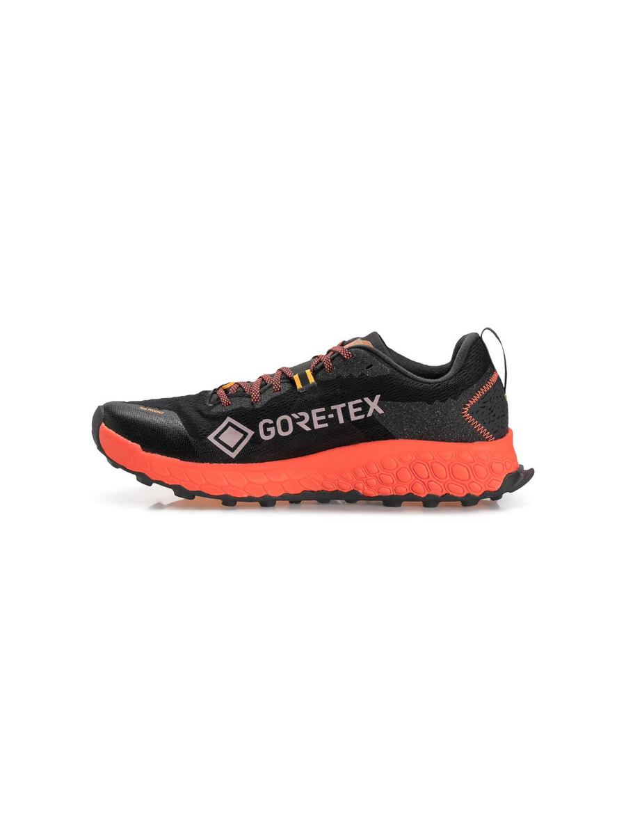 

Кроссовки унисекс New Balance 001387085 черные 42 EU, Черный, 001387085