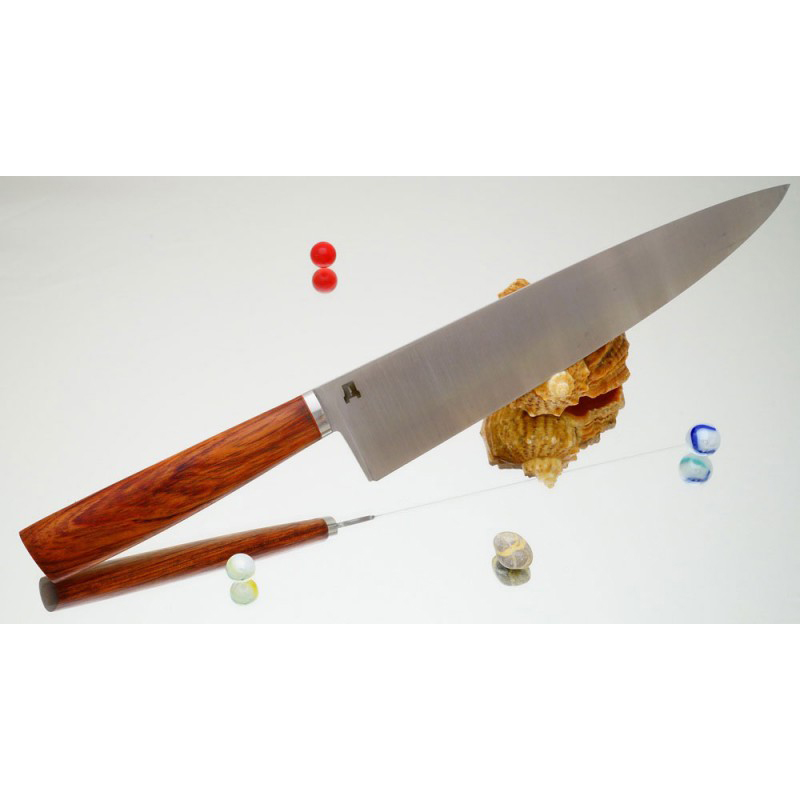 

Кухонный нож Damir Safarov Классический шеф 240mm, DS-C-Che-240