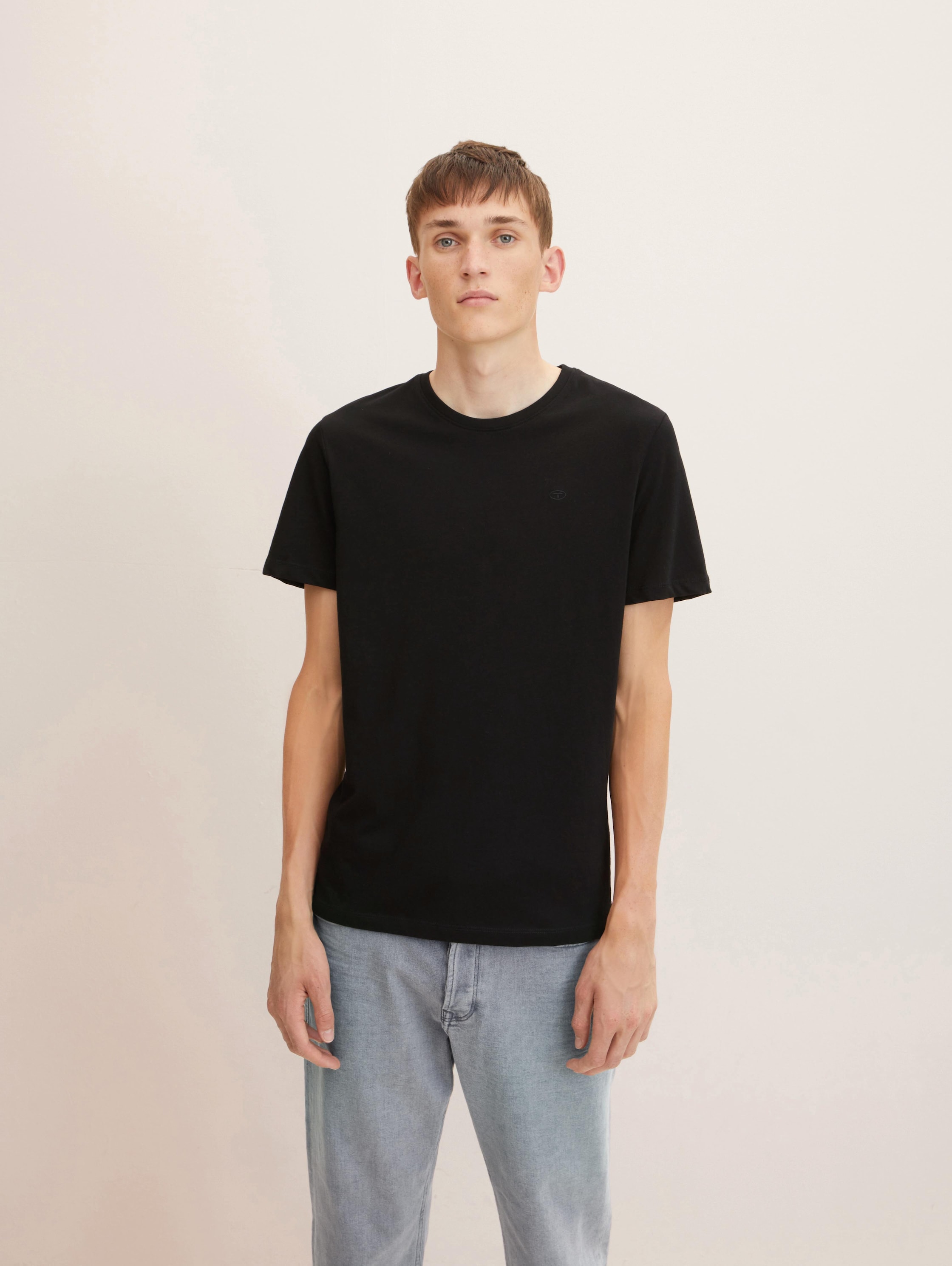 

Футболка мужская TOM TAILOR 1033049 черная 2XL, 1033049