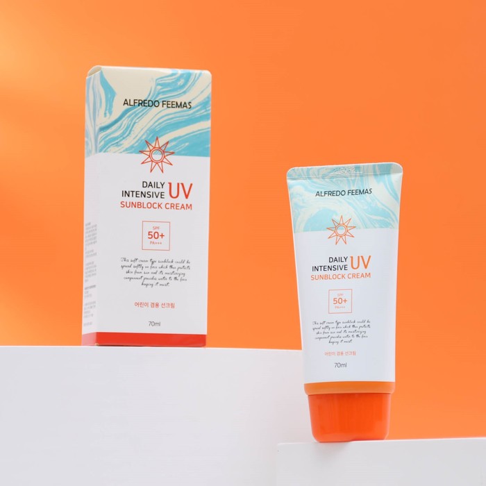 

Солнцезащитный крем для лица Alfredo Feemas с увлажняющим эффектом SPF50, 70 мл