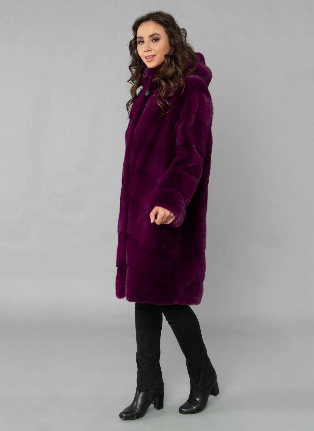 

Шуба женская Каляев 56488 розовая 46, 56488