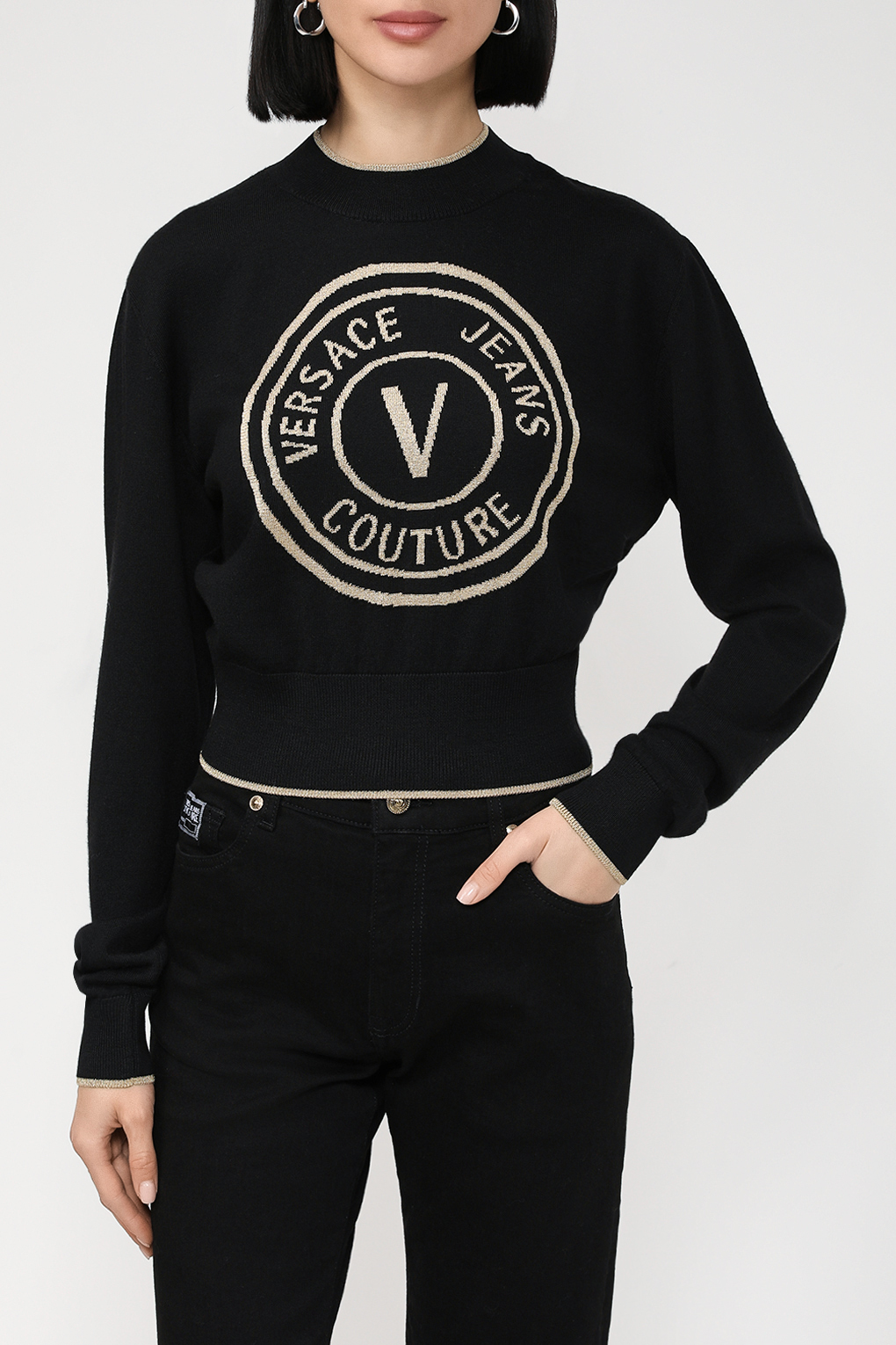 Джемпер женский Versace Jeans Couture 75HAFM21 черный M 30790₽