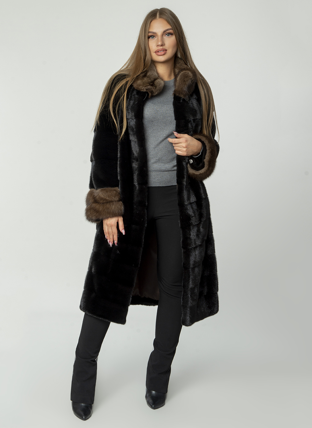 

Шуба женская Каляев 50175 черная 46, 50175