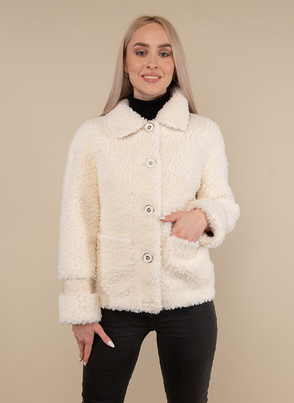 

Полушубок женский Каляев 47211 белый 48, 47211