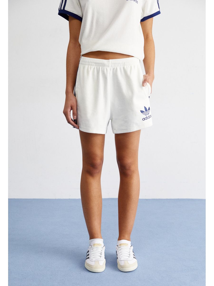 

Спортивные шорты женские Adidas Originals AD121S0C9 белые XXS, Белый, AD121S0C9