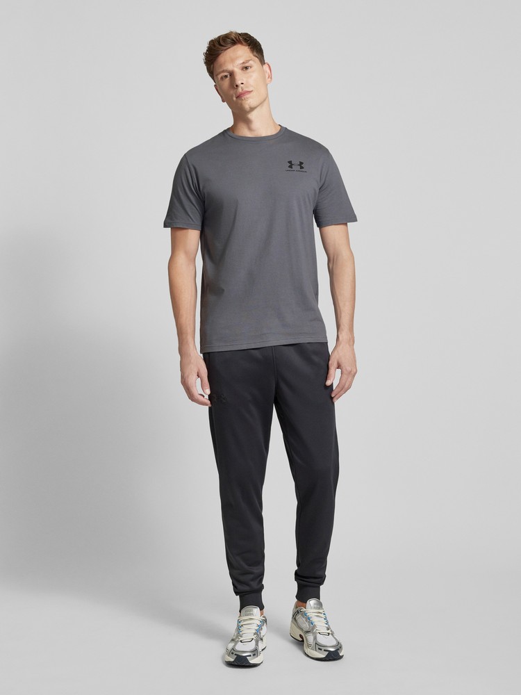 

Футболка мужская Under Armour 1326799 серая XXXL, Серый, 1326799