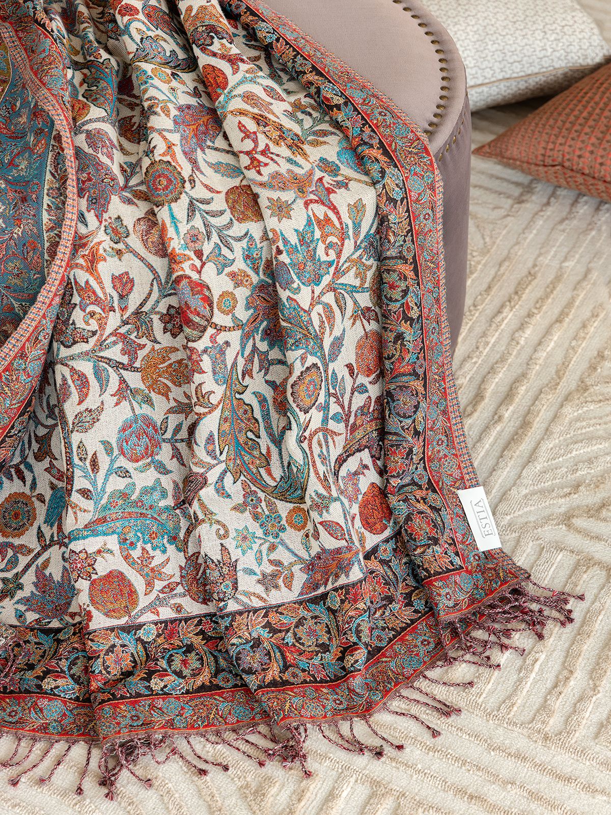 Плед Estia Рафаэлла 130x170 см с бахромой 12990₽