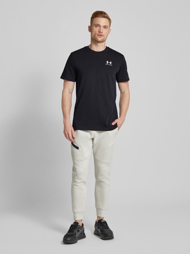 

Футболка мужская Under Armour 1373997 черная XXXL, Черный, 1373997