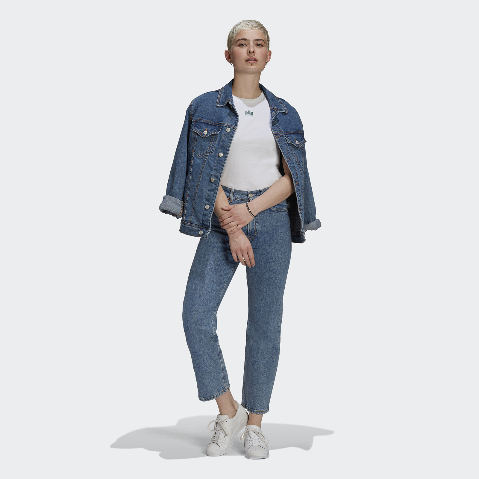 

Футболка женская Adidas Slim Tee белая 40, Slim Tee