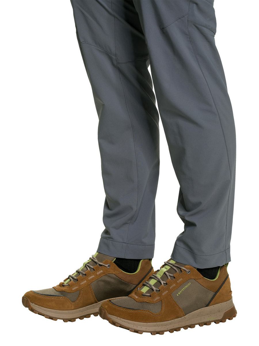 Кроссовки унисекс Clarks 001389962 коричневые 42 EU 11613₽