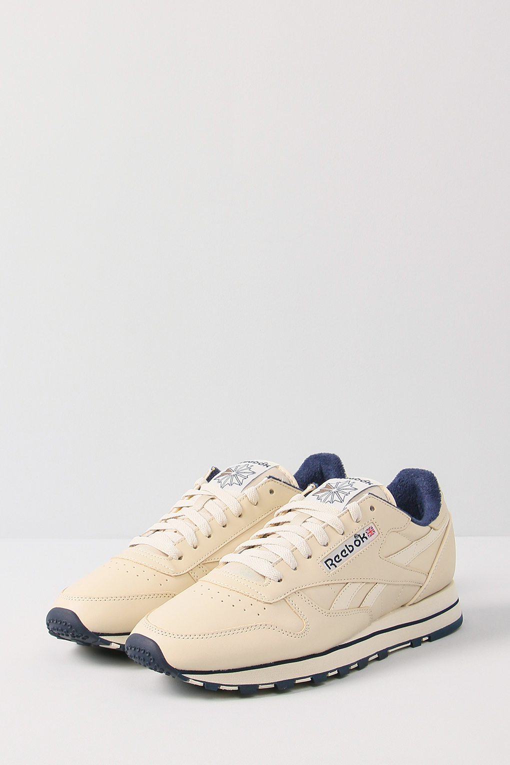 

Кроссовки мужские Reebok IF0544 бежевые 10.5 US, Бежевый, IF0544