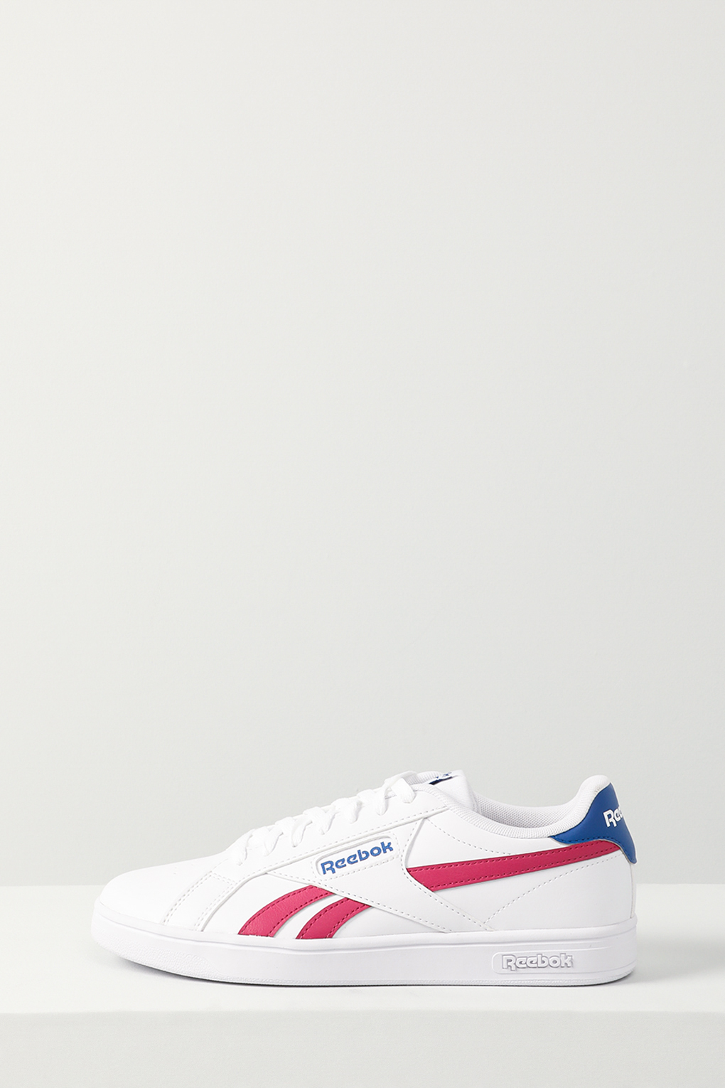 Кеды женские Reebok 100074462 белые 6.5 US