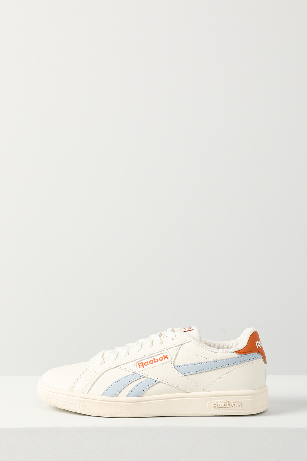 

Кеды женские Reebok 100074845 бежевые 6.5 US, Бежевый, 100074845