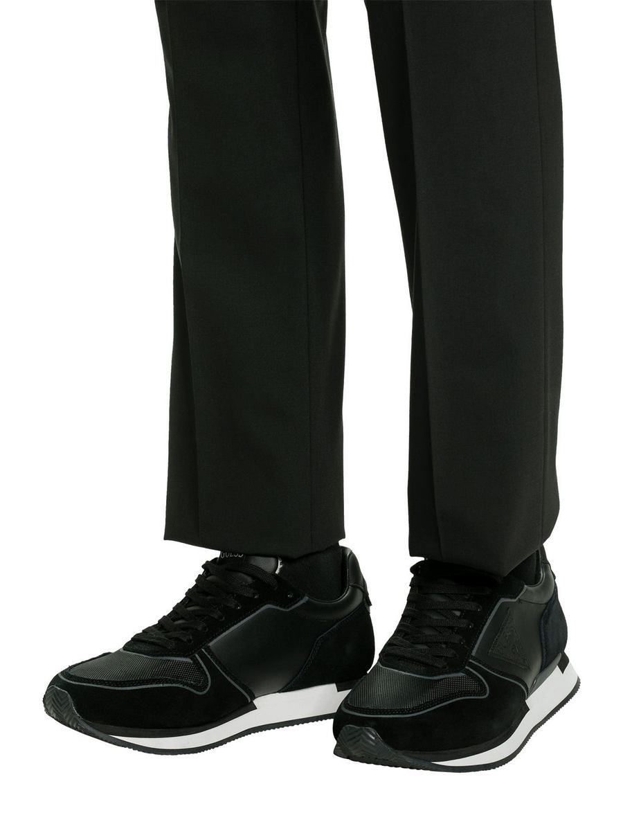 

Кроссовки мужские Guess 001394188 черные 44 EU, Черный, 001394188