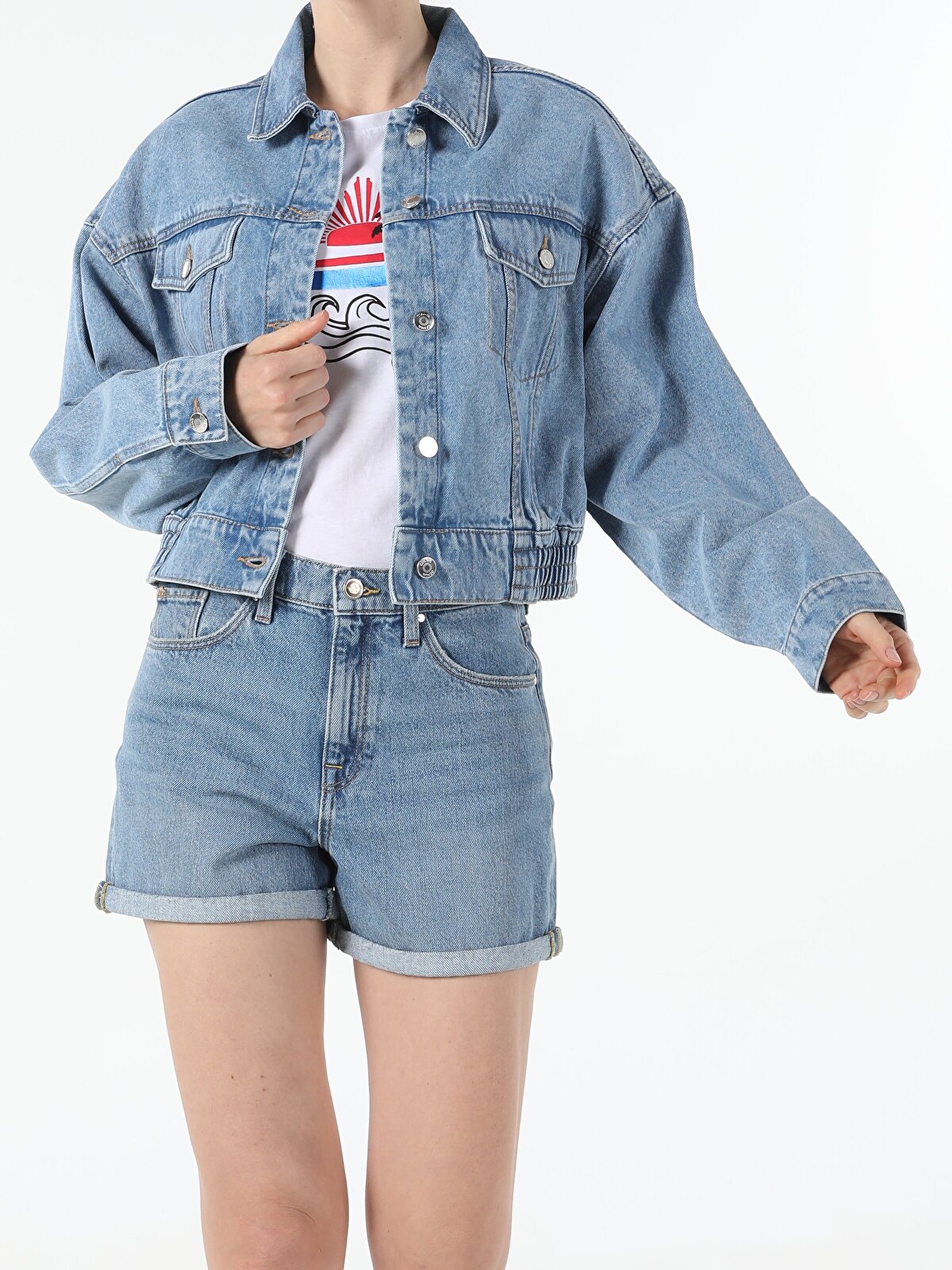 

Джинсовая куртка женская Colins CL1054786_Q1.V1_DN41416 голубая S, CL1054786_Q1.V1_DN41416