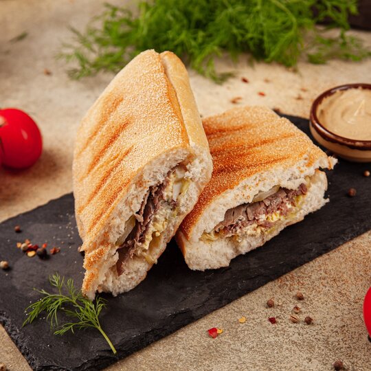 

Сэндвич ВкусВилл с пастрами 95 г