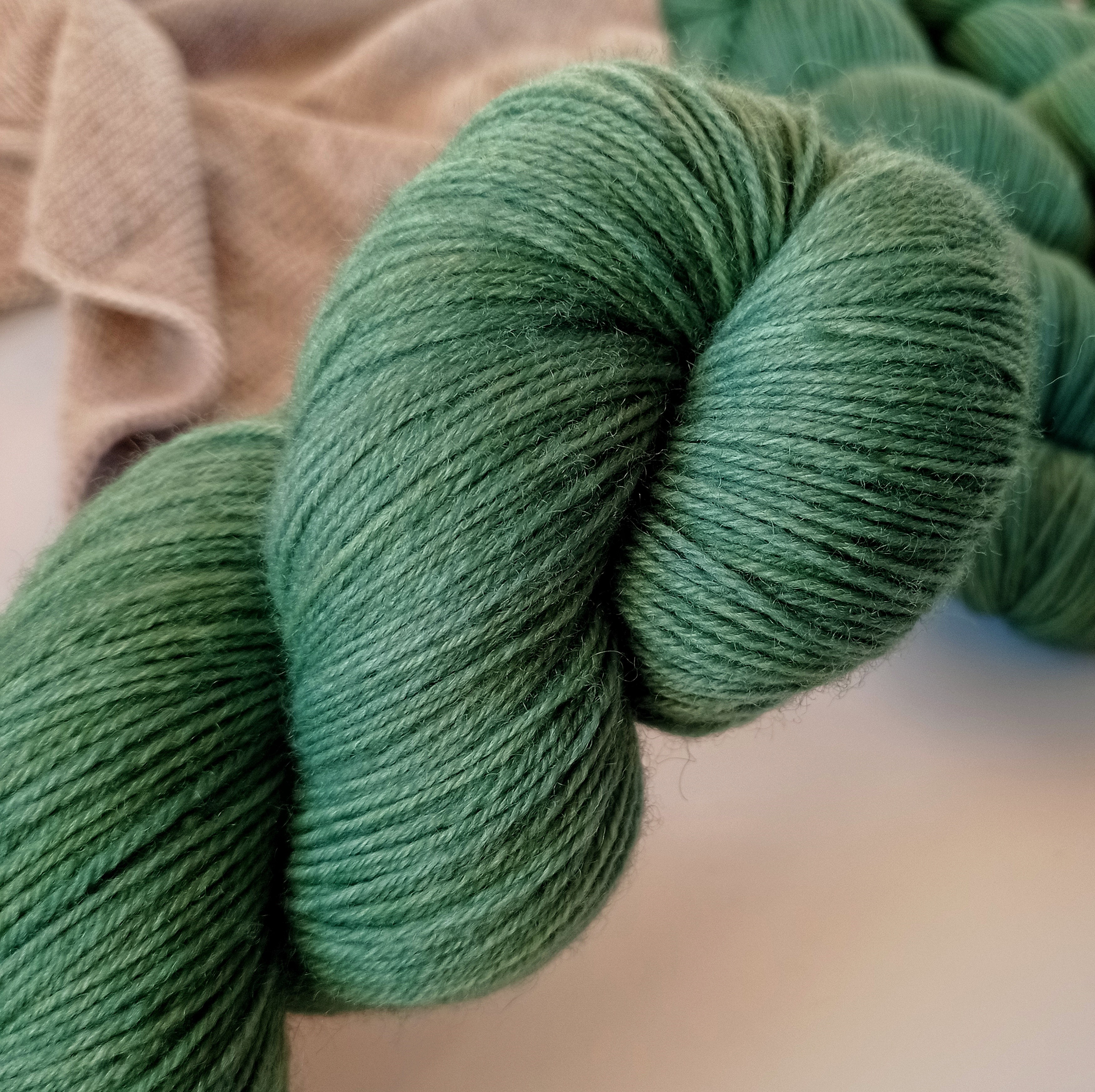 Носочная пряжа Wonder Yarn, 75% шерсть меринос 25% полиамид, 420м/100гр, grass