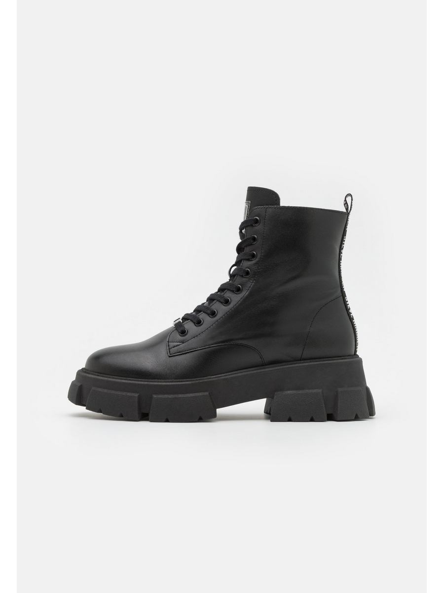

Ботинки мужские STEVE MADDEN ST312K01F черные 44 EU, Черный, ST312K01F