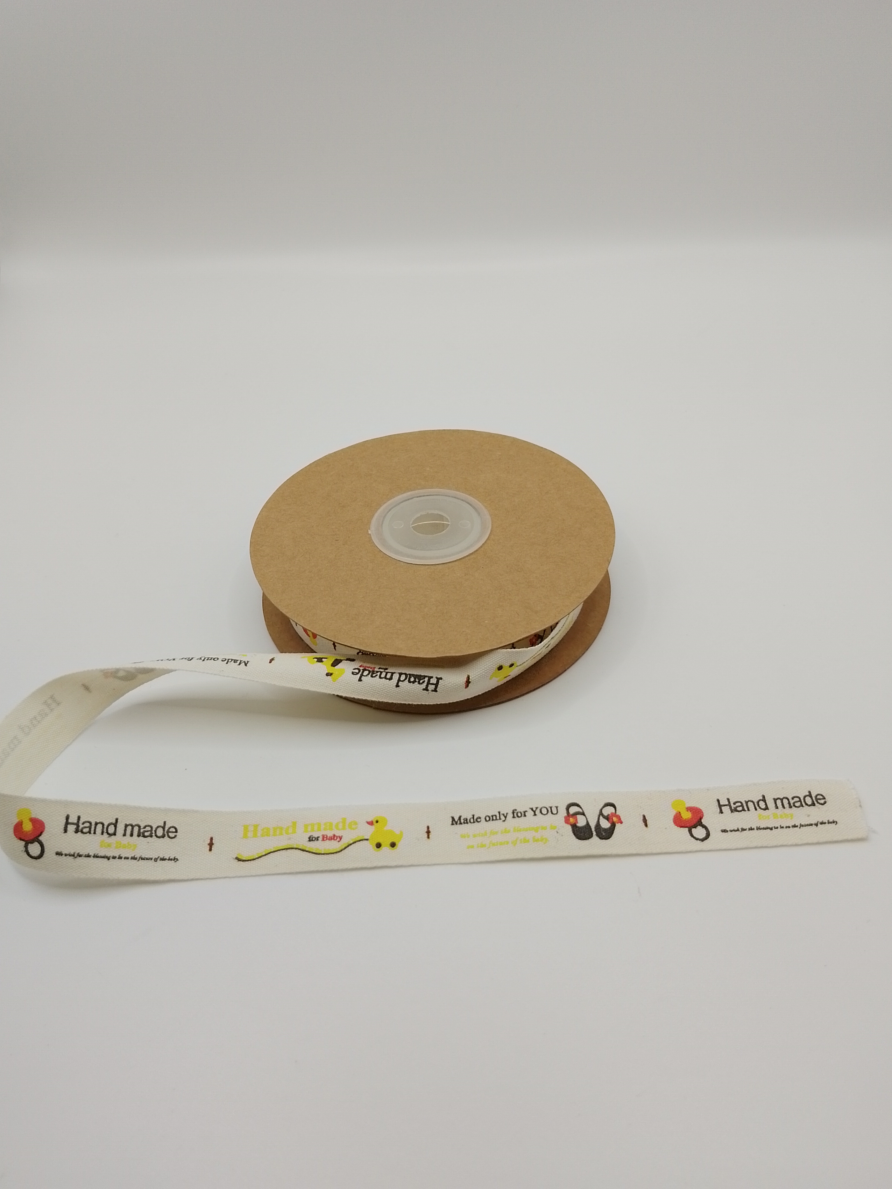 

Лента льняная 15мм Hand Made 15м 051-500а