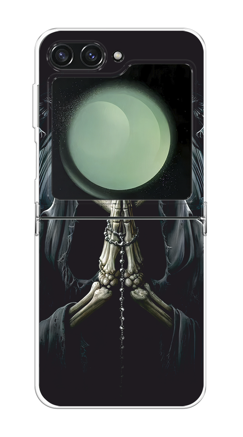 

Чехол на Samsung Galaxy Z Flip 6 "Молитва", Серый, 2109750-1