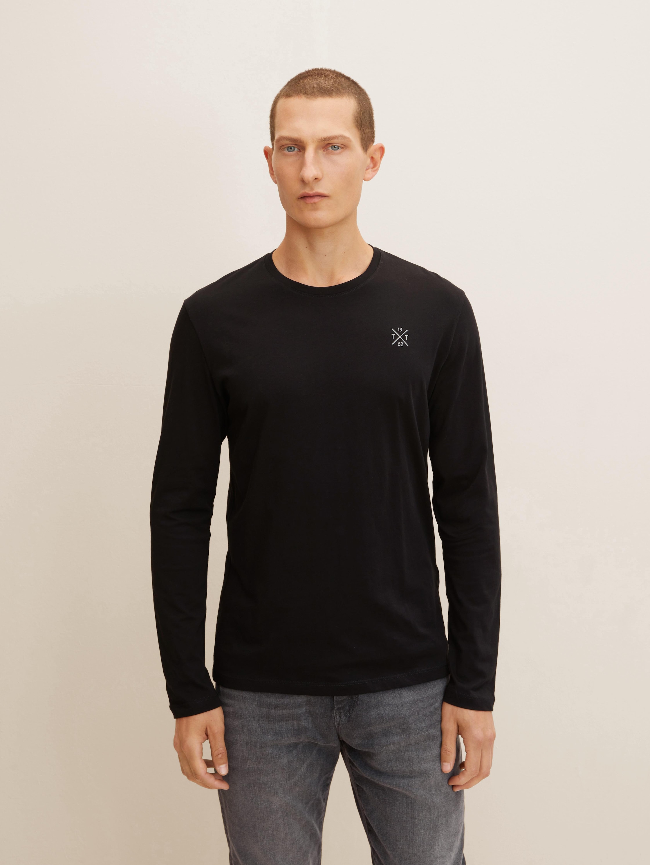 

Лонгслив мужской TOM TAILOR 1034522 черный 2XL, 1034522