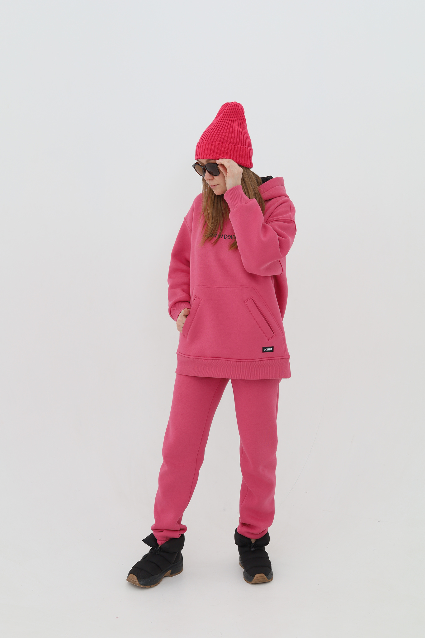 

Костюм женский Inzibe ГОРОДА розовый 42-44 RU, "ГОРОДА"