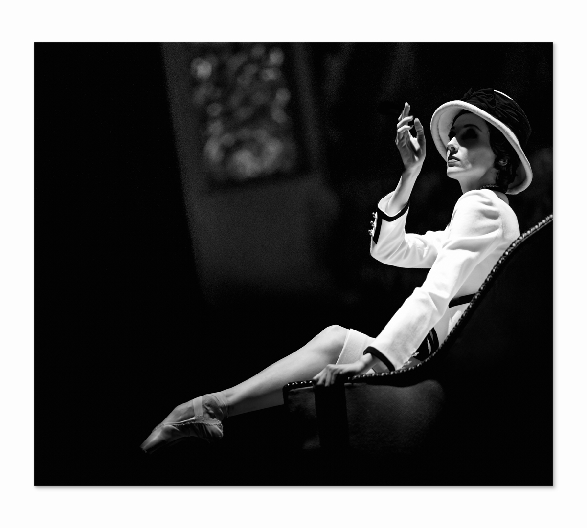 

Картина интерьерная на холсте Poly Print Art Балет в стиле Шанель 50х40 см.