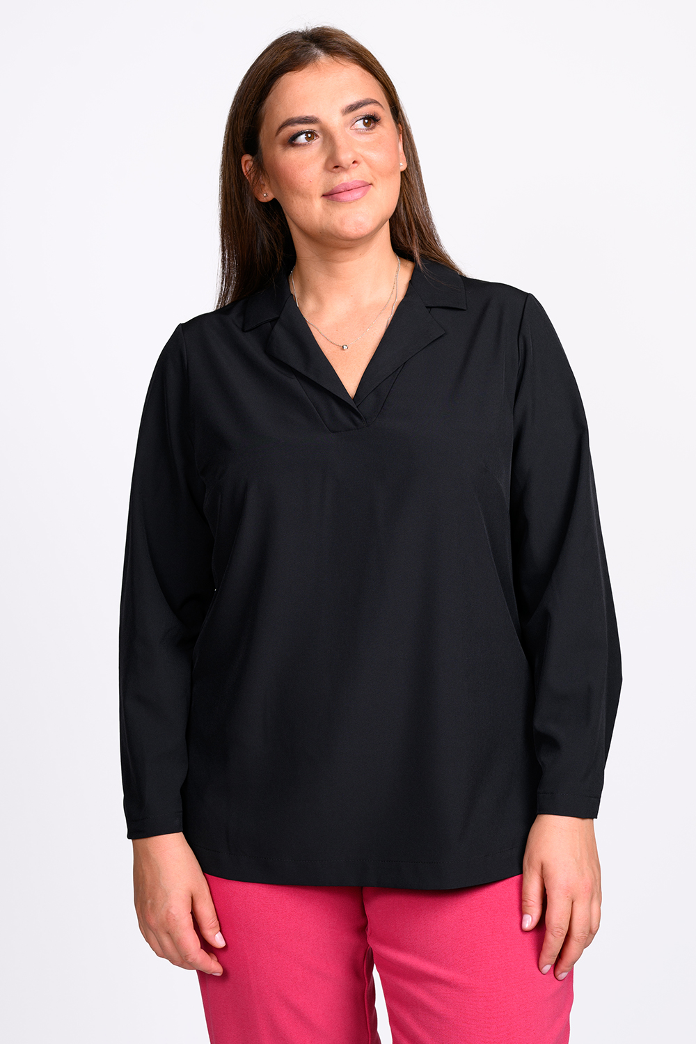 Блуза женская SVESTA C2877 черная 58 RU