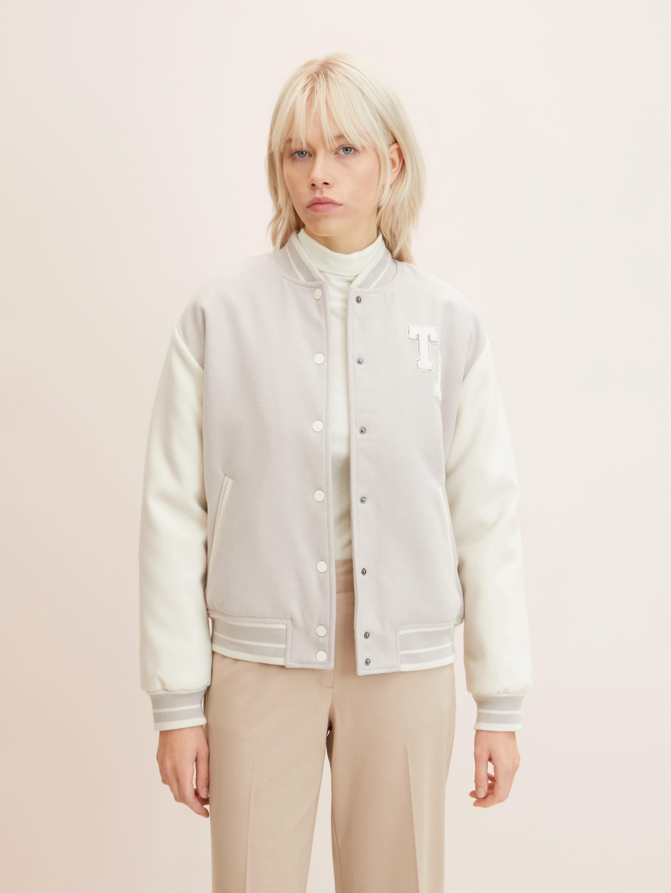 

Ветровка женская TOM TAILOR 1032681 серая M, 1032681