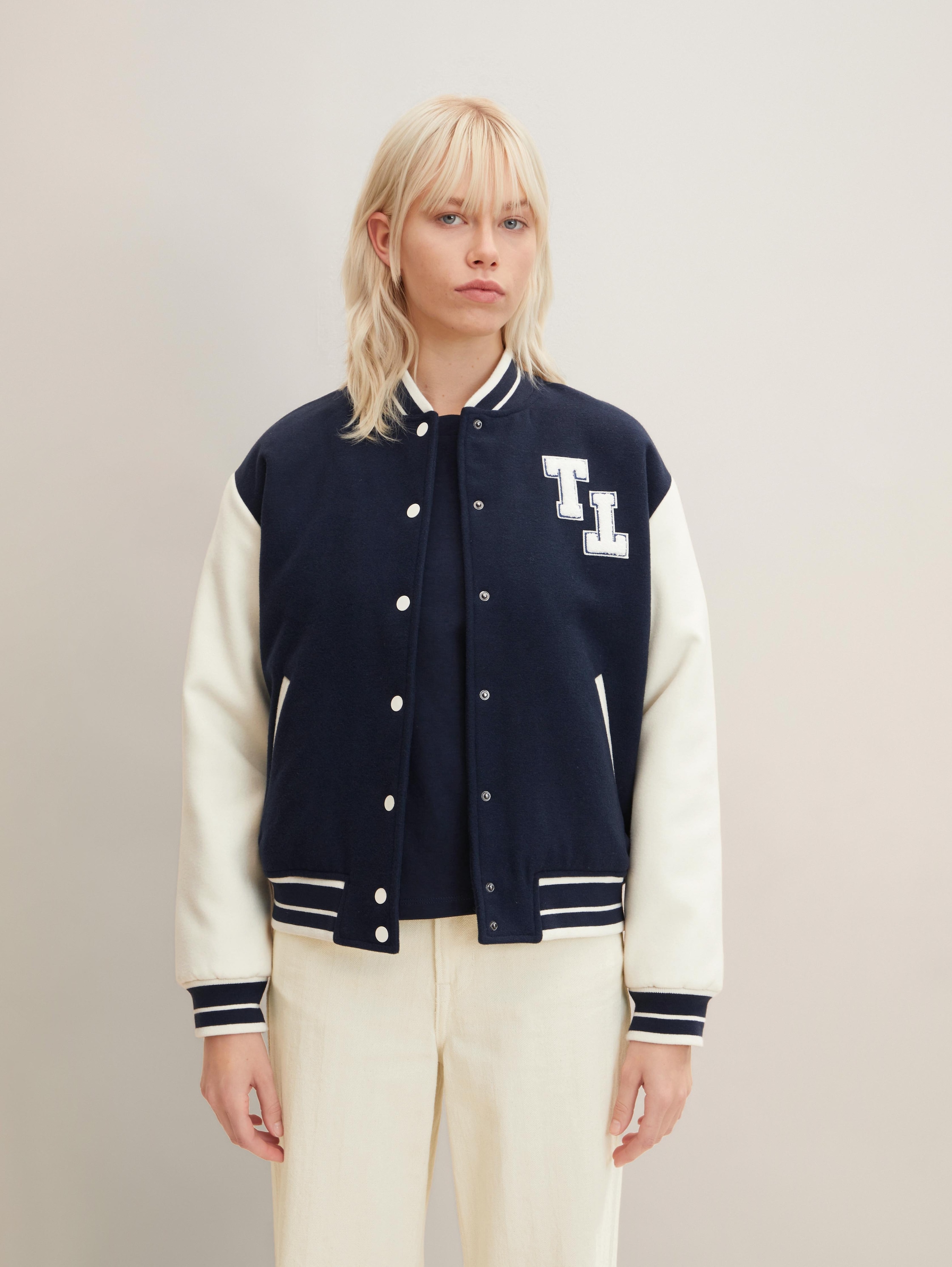 

Ветровка женская TOM TAILOR 1032681 синяя XS, 1032681