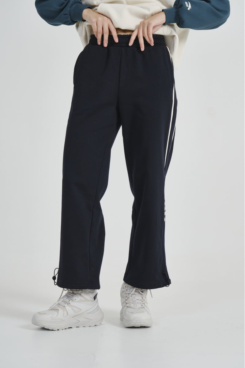 

Спортивные брюки женские Anta 862348305 Vintage sports A-KIND FLEECE TECH черные M, Черный, 862348305 Vintage sports A-KIND FLEECE TECH