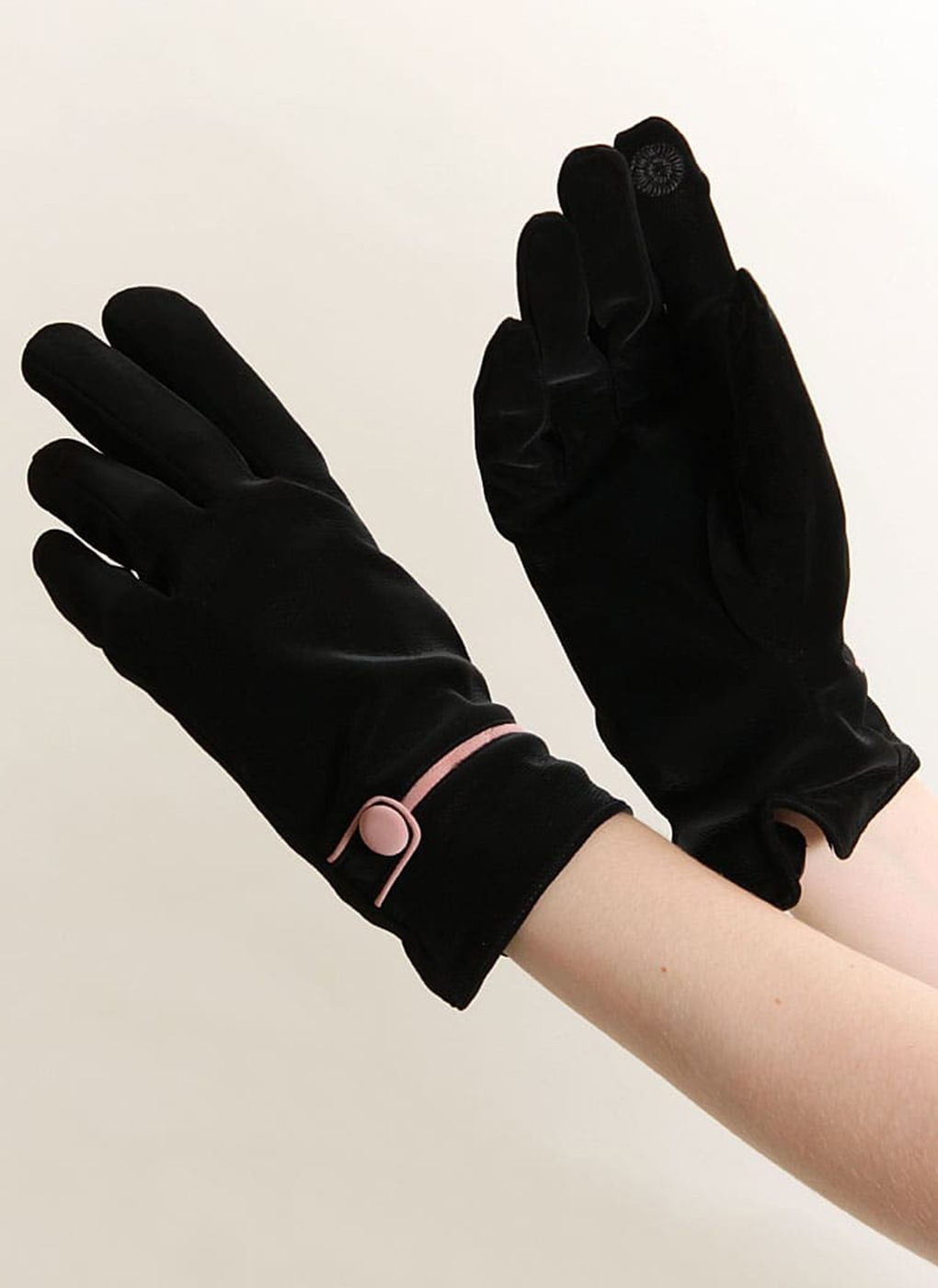 

Перчатки женские Каляев 56362 черные, р. One Size, 56362