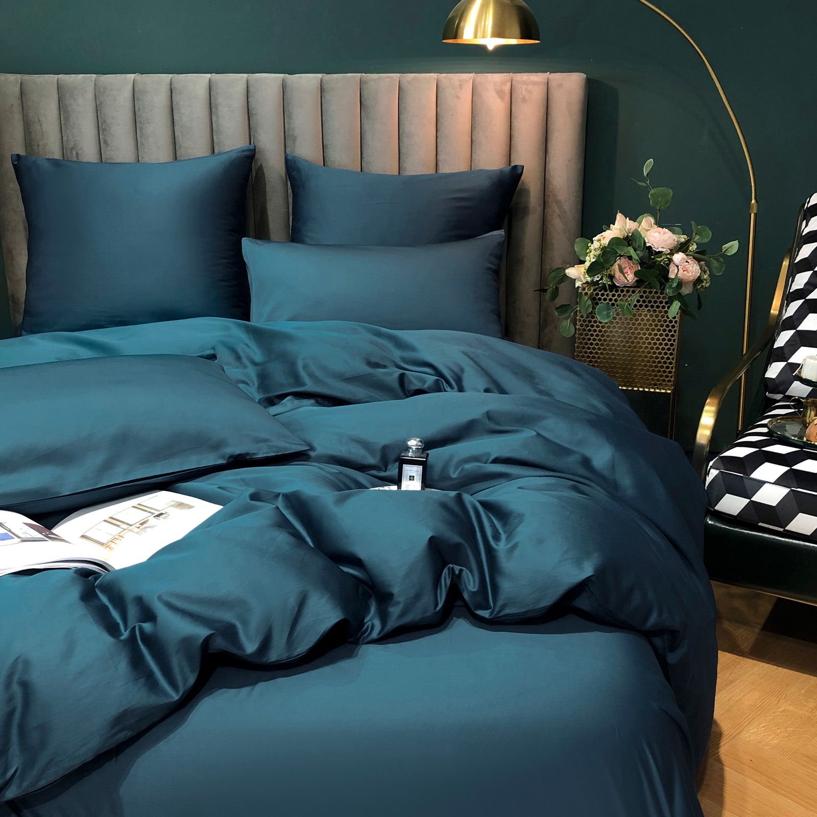 

Постельное белье Soft Box EH Дельфиниум 2 спальное простынь на резинке 160x200, EH-KPB-160-70