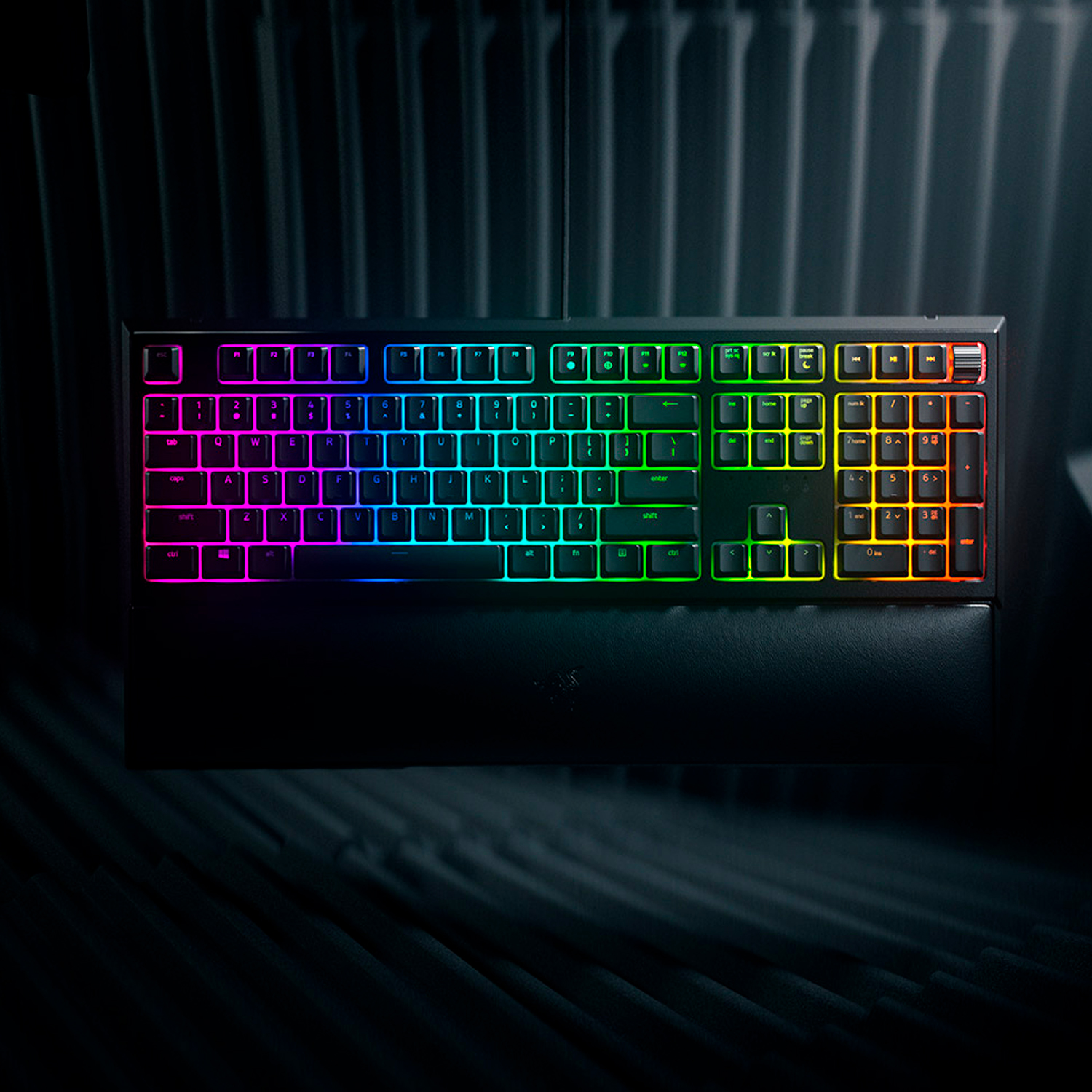 Проводная клавиатура Razer Ornata V2 черный (ornatav2)