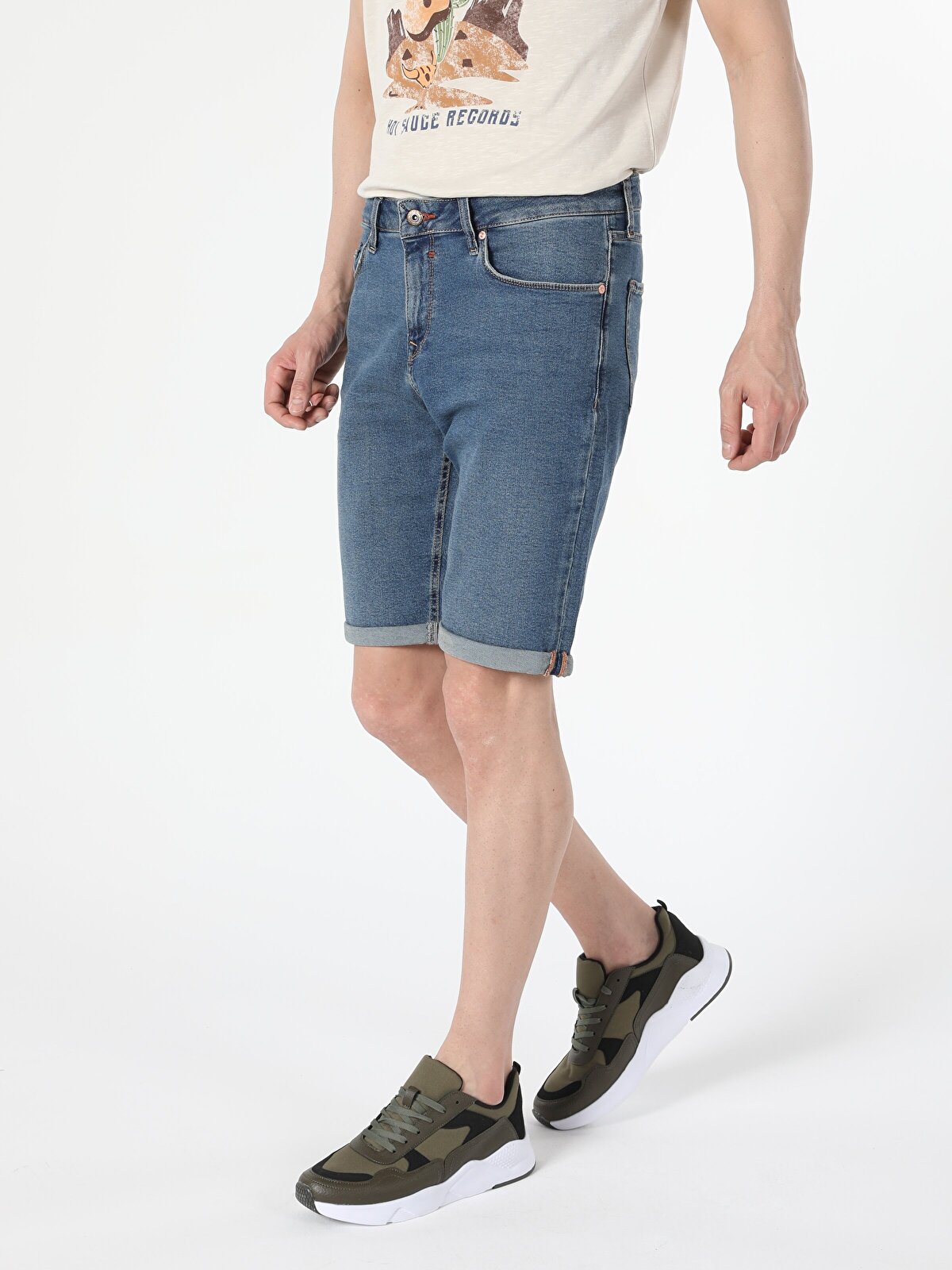 

Шорты мужские Colins CL1054562_Q1.V1_DN40336 голубые XXL, CL1054562_Q1.V1_DN40336